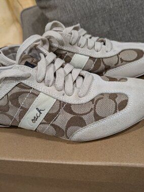 USED COACH WOMEN'S RUNNING SHOE SIZE 6.5 KATELYN BROWN BEIGE ATHLETIC NICE!